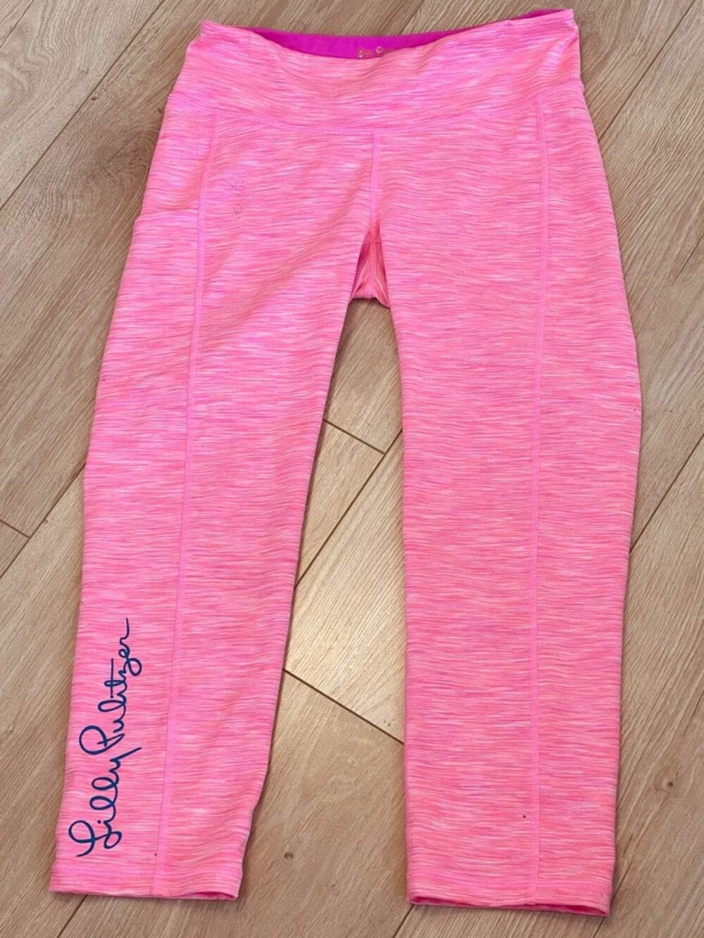 Lilly Pulitzer Size Small crop womans Performance Leggings